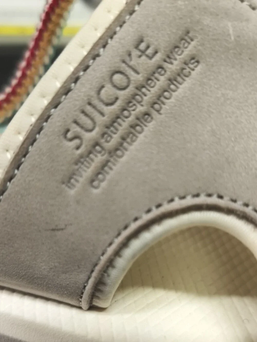 Women's 8 Suicoke Ray-ab sandal W/ oversized multicolored wrap-around Laces. NEW